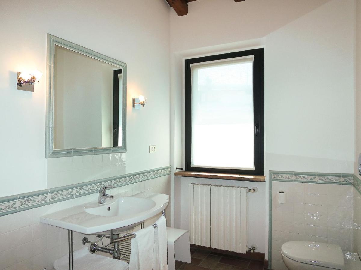Apartment La Corte Bricca - Bilo C By Interhome Castana  Екстериор снимка